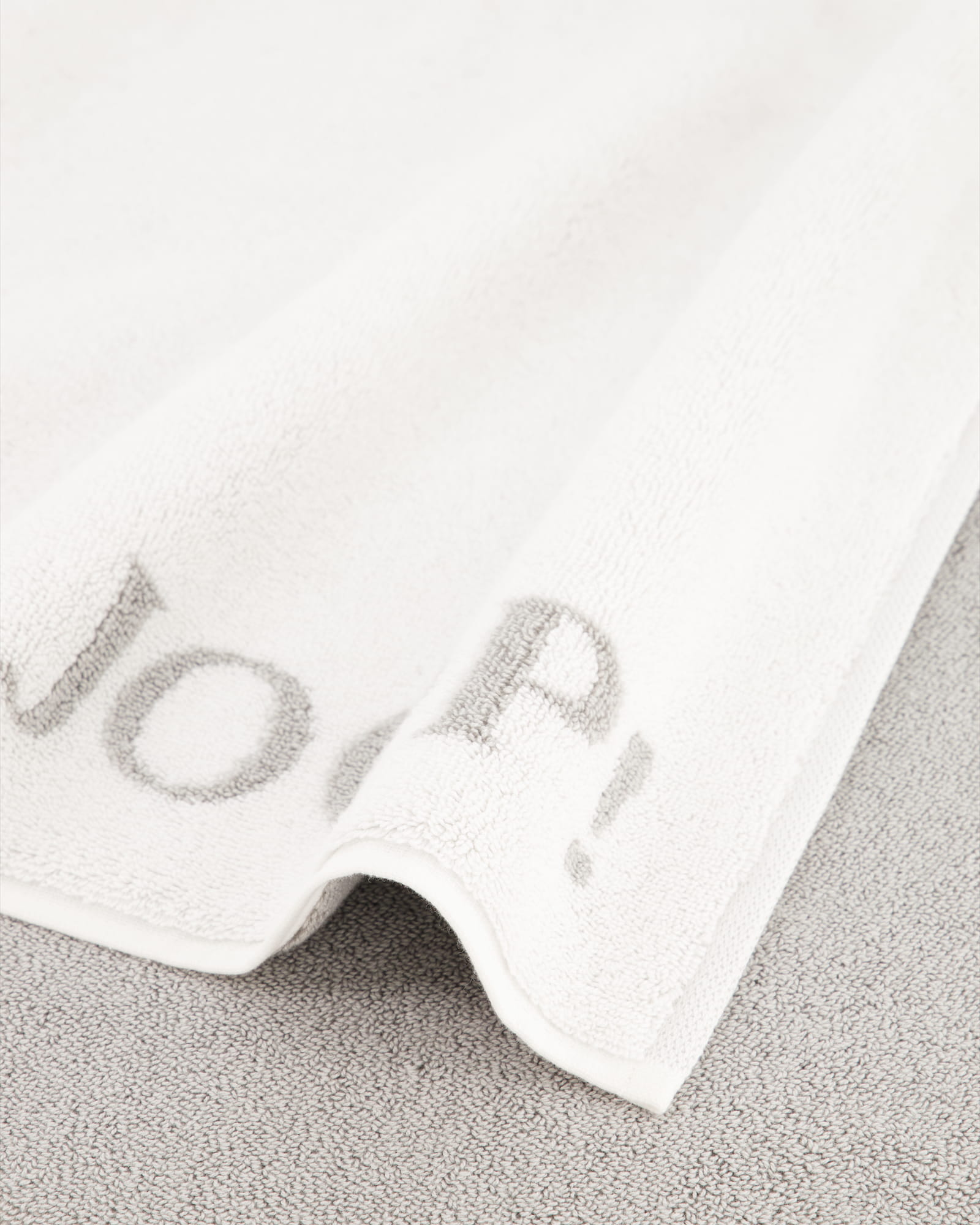 JOOP! Classic - Doubleface Badematte 1600 - 50x80 cm - Farbe: Weiß/Silber - 67
